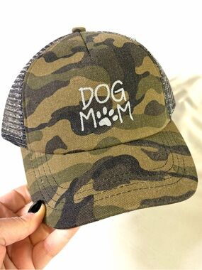 NWT Dog Mom Camo Trucker Hat women’s